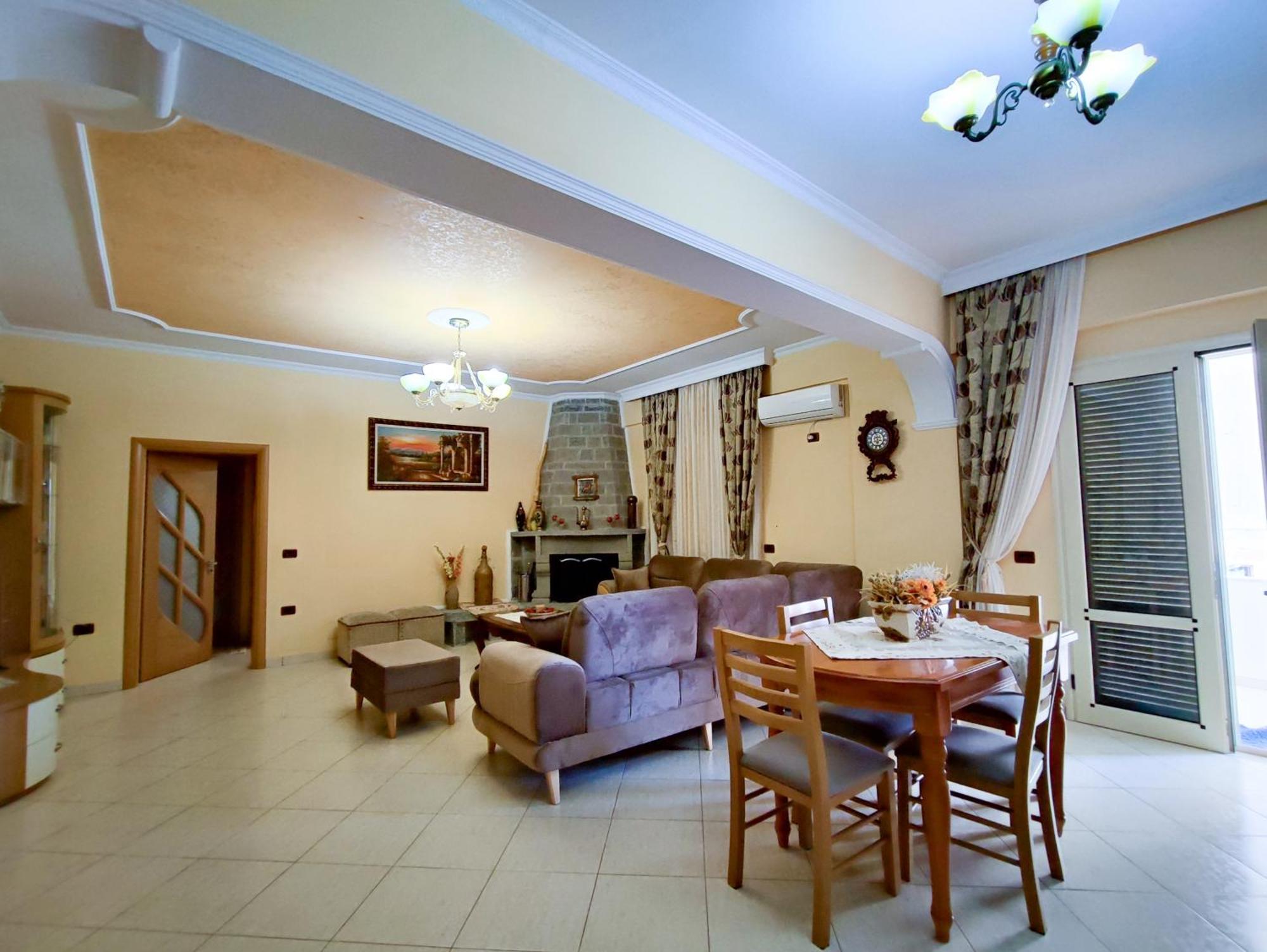 Comfort Villa Vlore Exterior photo