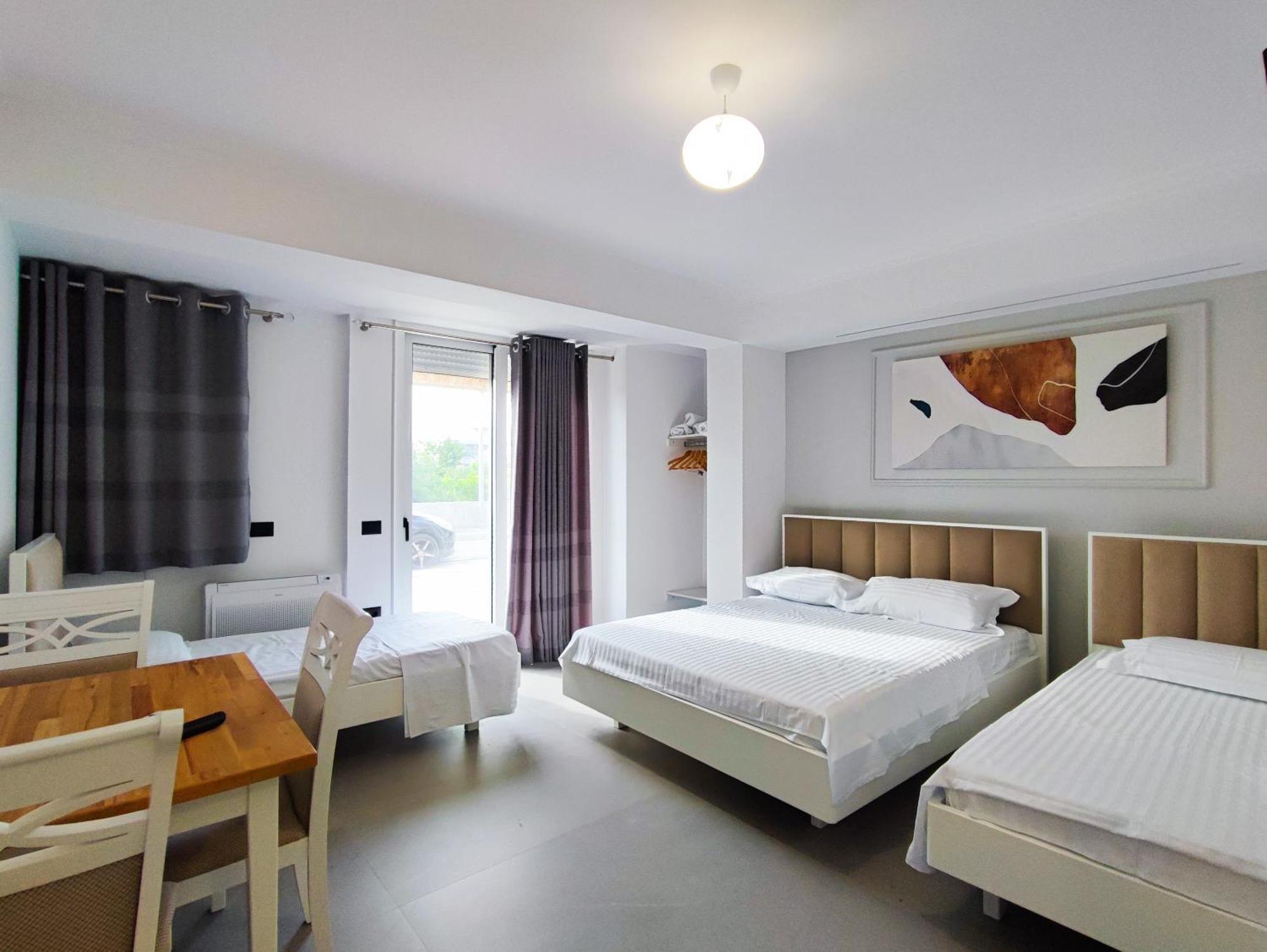 Comfort Villa Vlore Exterior photo